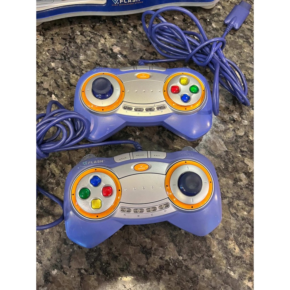 Vtech V.Flash Home Edutainment System Console 2 Controllers 6 Games Bundle - Picture 3 of 13